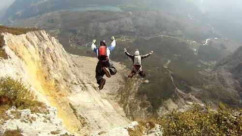 Ingus Augstkalns. B.a.s.e jumping Norvēģijā un Itālijā