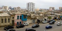 Foto: Vēja un būvlaukumu pilsēta Baku