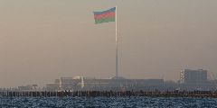 Foto: Vēja un būvlaukumu pilsēta Baku