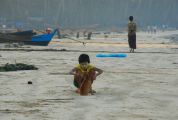 Foto: Inle Lake ezera dzīve un zelta saulrieti Baganā