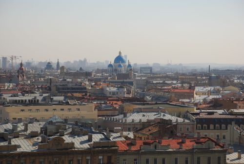 Pastaiga pa Sanktpēterburgas jumtiem un citas neparastas takas