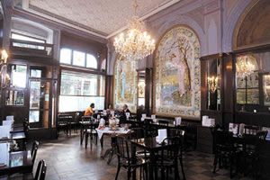 Cafe Markiz (Robert's Coffee)