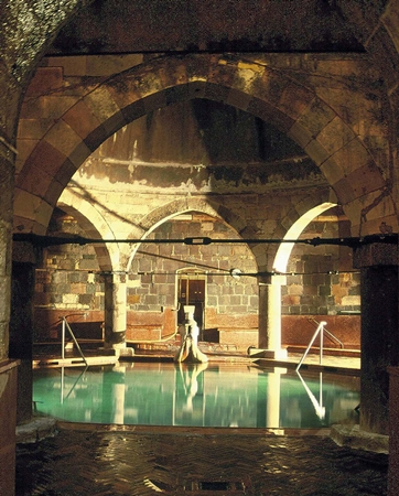 Rudas Bath