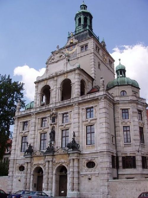 Bavārijas Nacionālais muzejs / Bayerisches Nationalmuseum