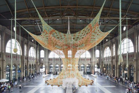 Ernesto Neto, GaiaMotherTree, Cīrihes Centrālā stacija, 30. jūnijs - 29. jūlijs 